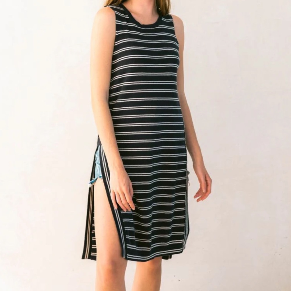 Mer Sea NEW Anywear Open Side Tunic